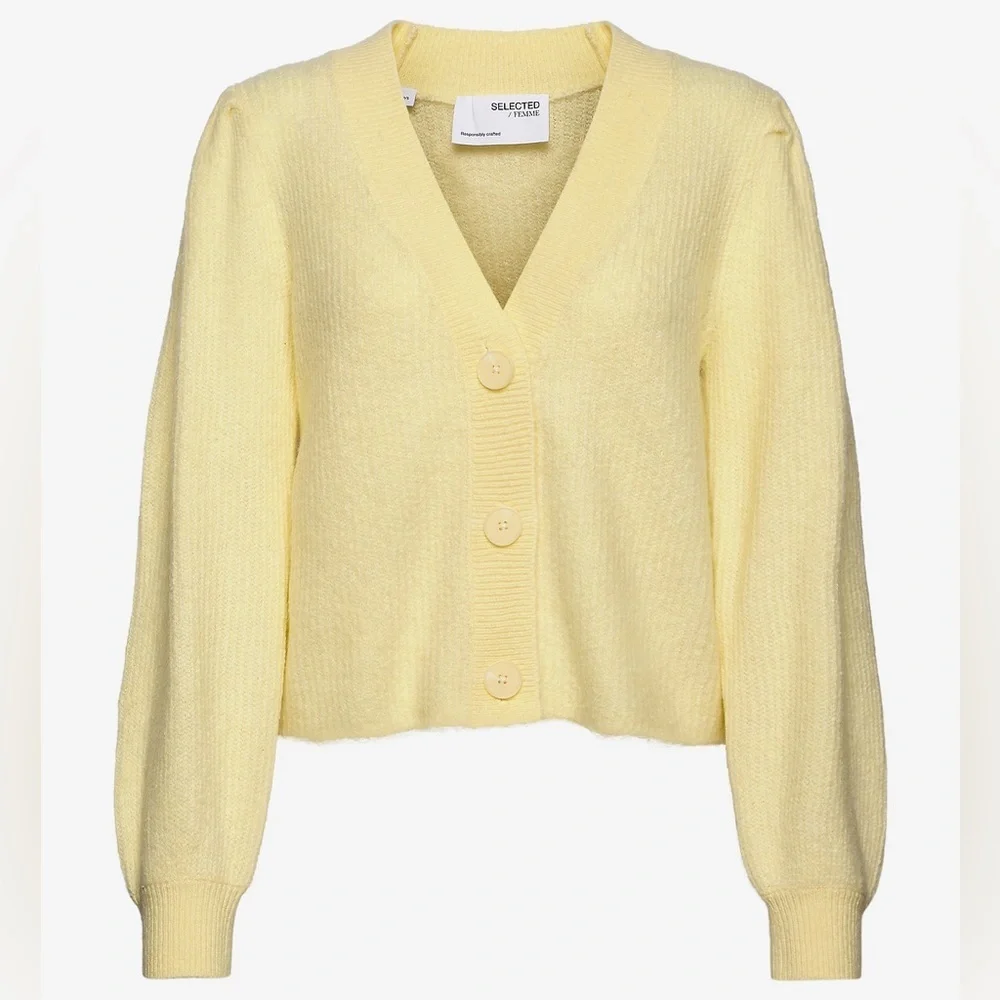 Selected Femme Cropped Button Front Cardigan - Picture 2 of 11